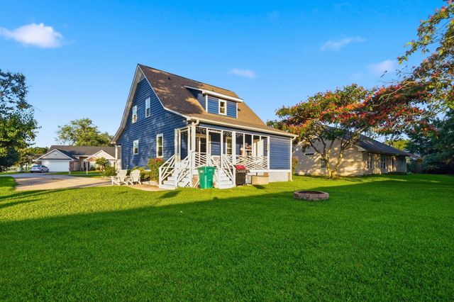 522 Lake Park Dr., Myrtle Beach, SC 29588