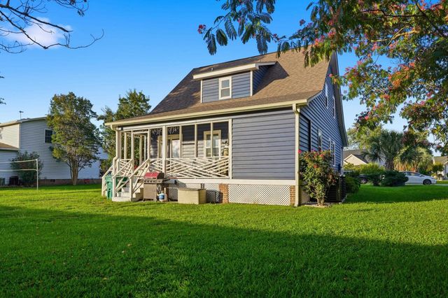 522 Lake Park Dr., Myrtle Beach, SC 29588