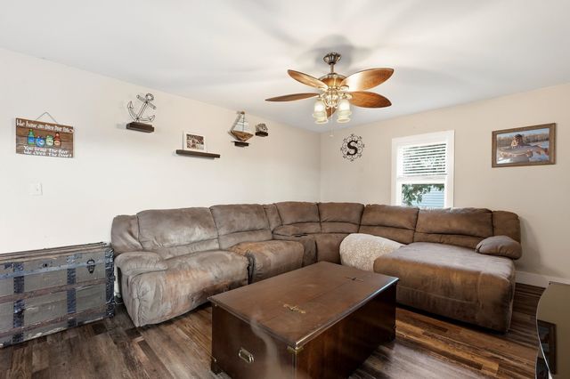 522 Lake Park Dr., Myrtle Beach, SC 29588