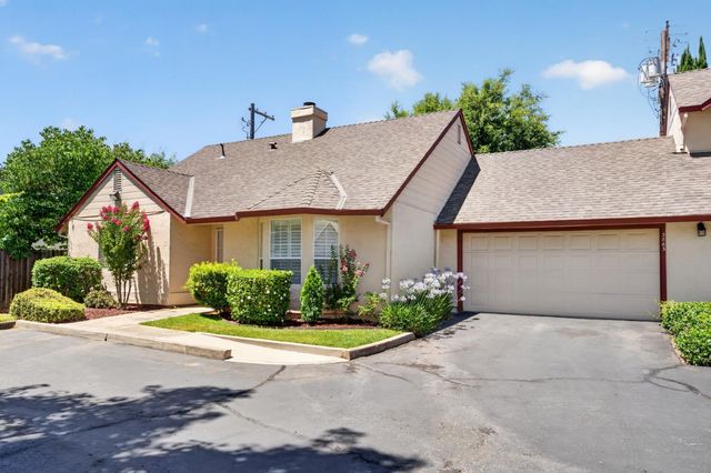 3863 Olivebranch Ln, Carmichael, CA 95608
