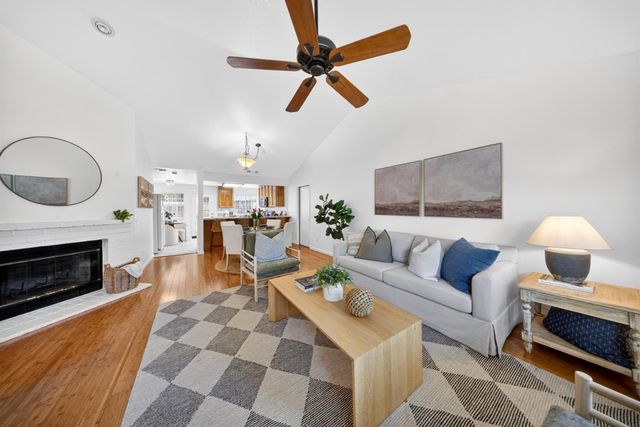 3863 Olivebranch Ln, Carmichael, CA 95608
