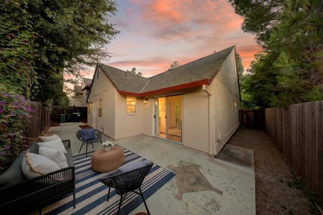 3863 Olivebranch Ln, Carmichael, CA 95608