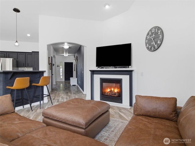 7253 Radius Loop SE, Lacey, WA 98513