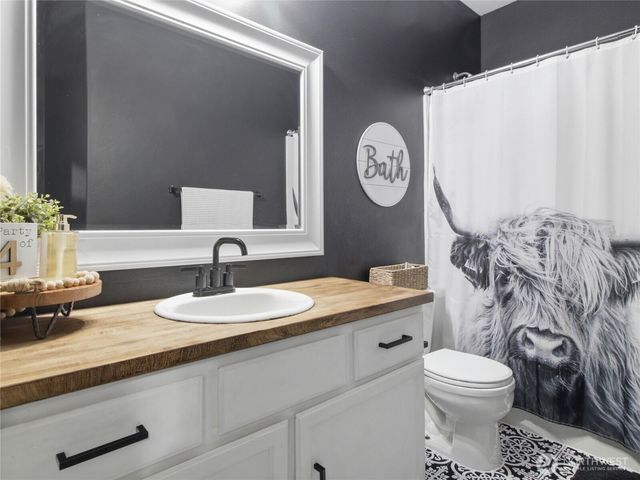 7253 Radius Loop SE, Lacey, WA 98513