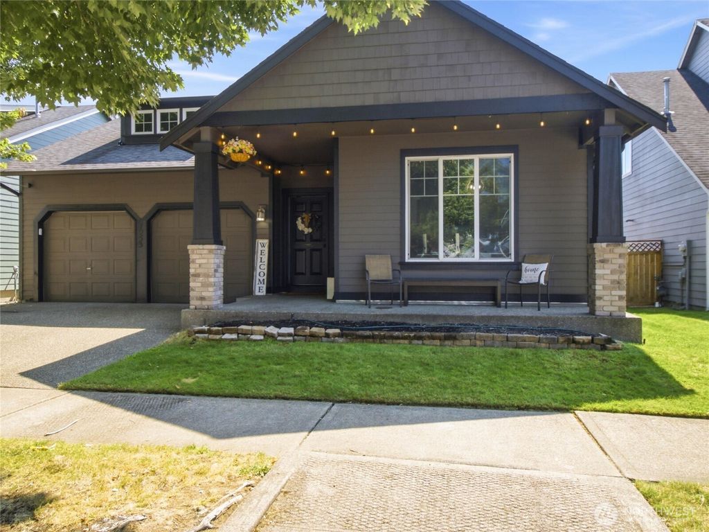 7253 Radius Loop SE, Lacey, WA 98513