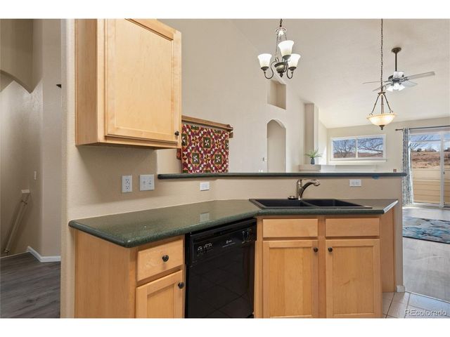 6686 S Reed Way B, Littleton, CO 80123