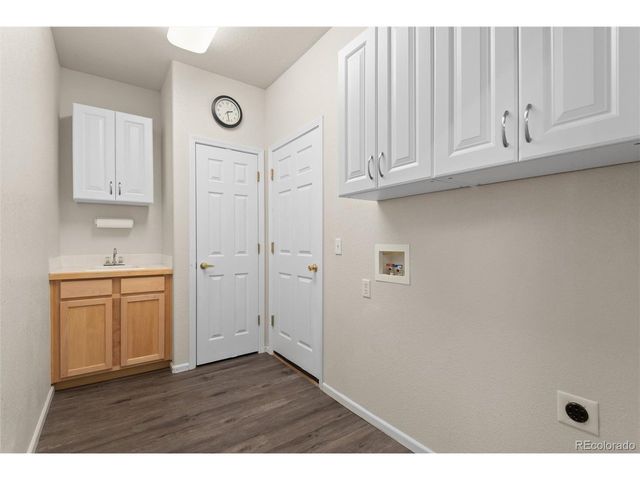 6686 S Reed Way B, Littleton, CO 80123