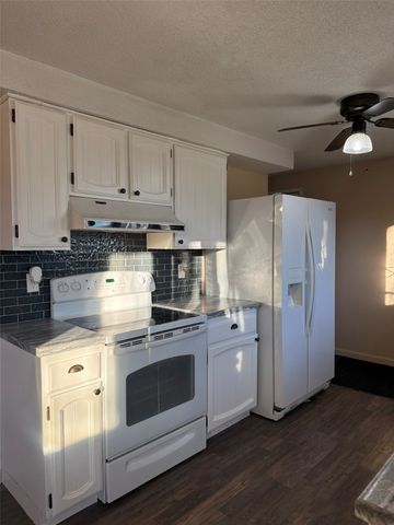 2332 55th Street Drive, Vinton, IA 52349