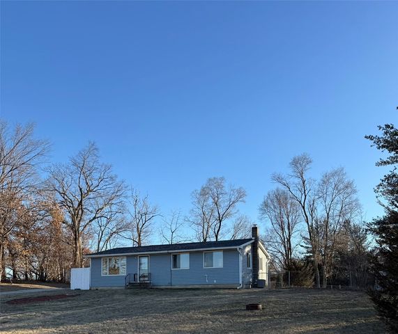 2332 55th Street Drive, Vinton, IA 52349
