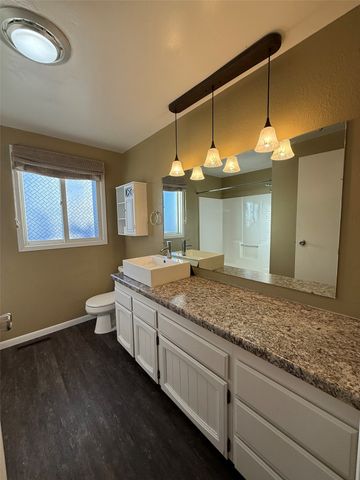 2332 55th Street Drive, Vinton, IA 52349