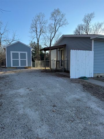 2332 55th Street Drive, Vinton, IA 52349