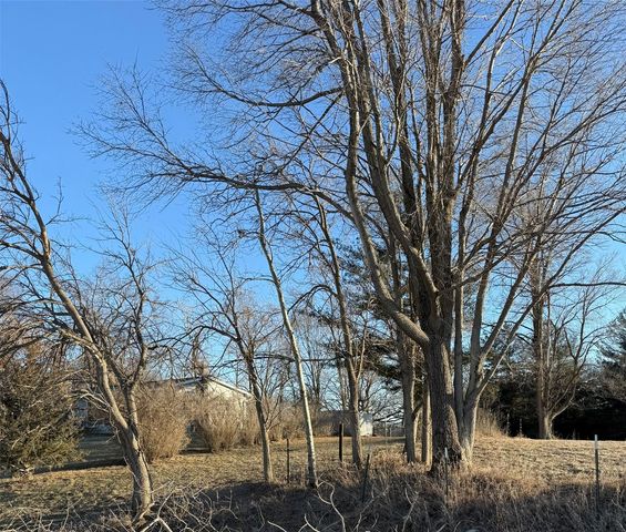 2332 55th Street Drive, Vinton, IA 52349