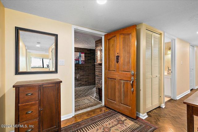 6000 SAN JOSE Boulevard 101, Jacksonville, FL 32217