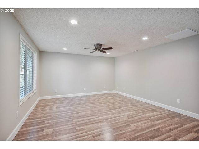 13012 Ne 43RD St, Vancouver, WA 98682