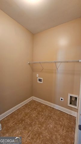 7 Mossy Rock Court, Newnan, GA 30265