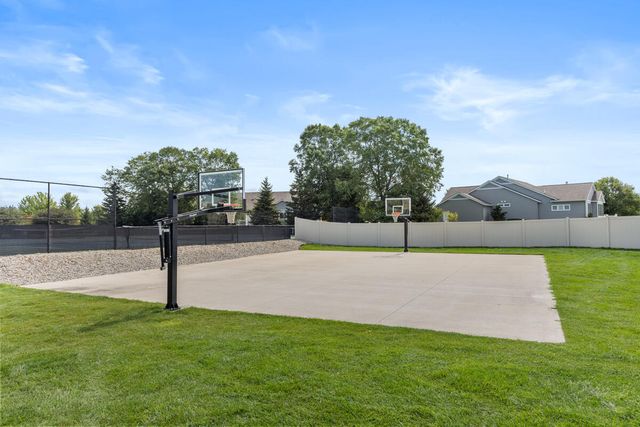 4707 Macatawa Legends Boulevard, Holland, MI 49424