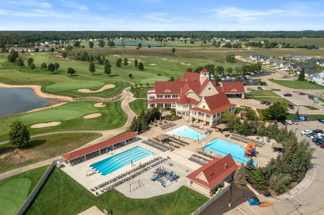 4707 Macatawa Legends Boulevard, Holland, MI 49424