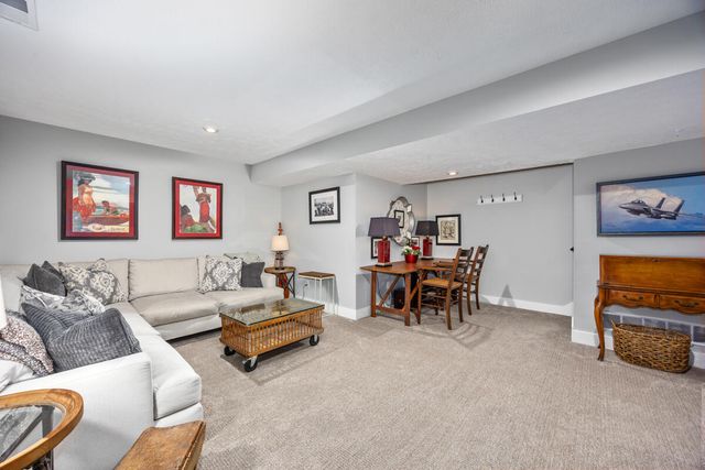 4707 Macatawa Legends Boulevard, Holland, MI 49424