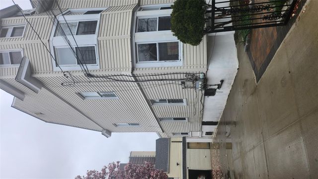846 215th. Street E, Bronx, NY 10467
