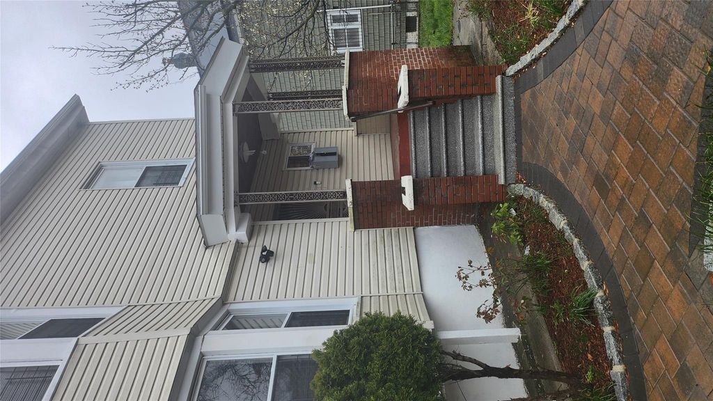 846 215th. Street E, Bronx, NY 10467