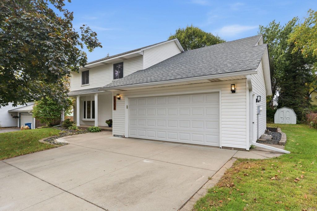 10356 Xylon Road S, Bloomington, MN 55438 — exterior