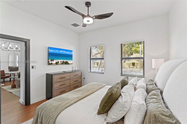 601 SW 1st St, Hallandale Beach, FL 33009