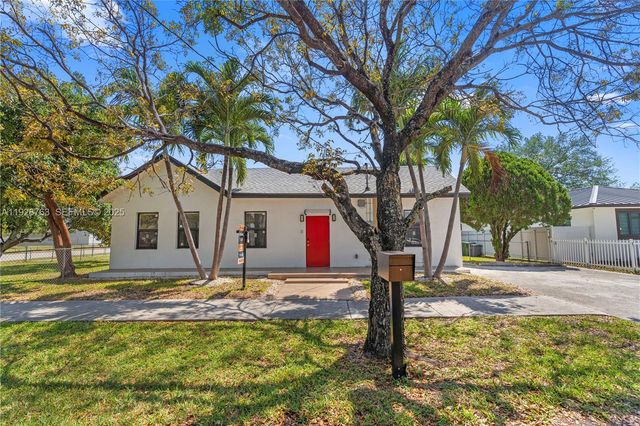 601 SW 1st St, Hallandale Beach, FL 33009