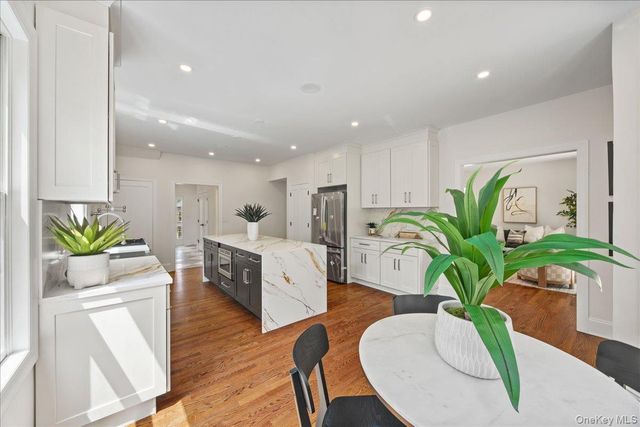 7 Wyanoke Street, White Plains, NY 10606