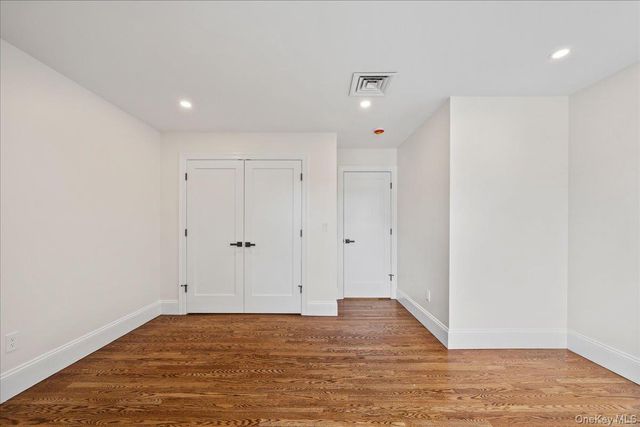 7 Wyanoke Street, White Plains, NY 10606