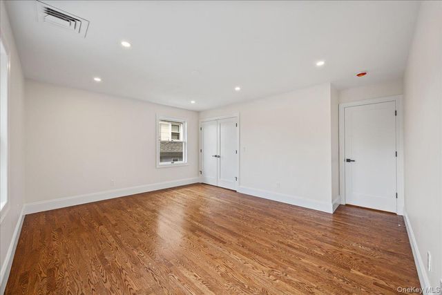 7 Wyanoke Street, White Plains, NY 10606