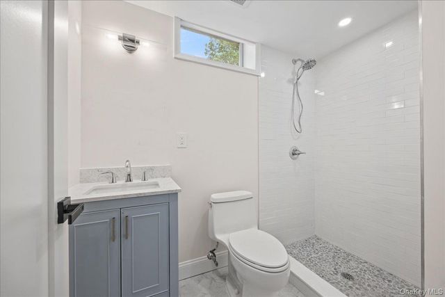 7 Wyanoke Street, White Plains, NY 10606