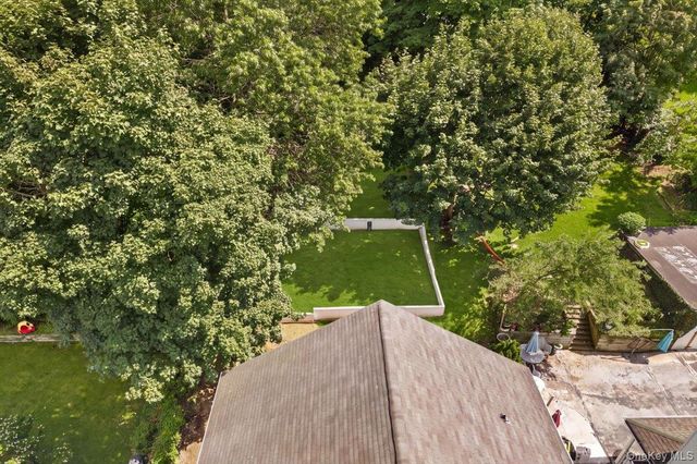 7 Wyanoke Street, White Plains, NY 10606