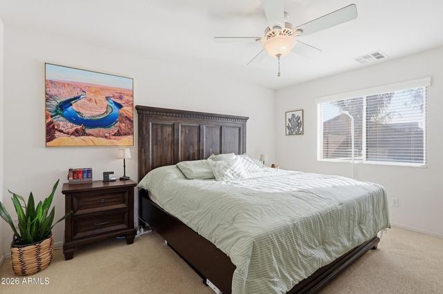 2013 W Prospector Way, San Tan Valley, AZ 85144