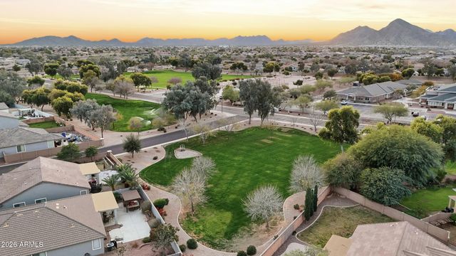 2013 W Prospector Way, San Tan Valley, AZ 85144