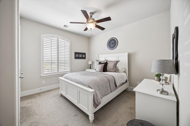 19 Peace Tree Way, Tomball, TX 77375