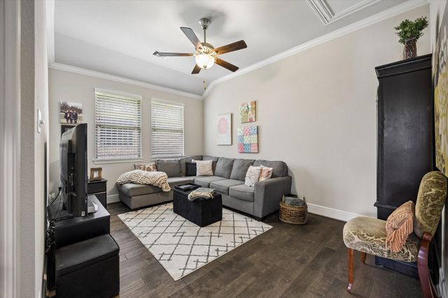 19 Peace Tree Way, Tomball, TX 77375