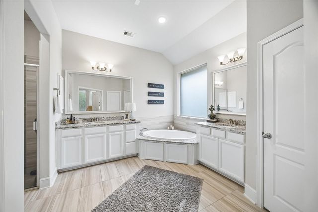 19 Peace Tree Way, Tomball, TX 77375