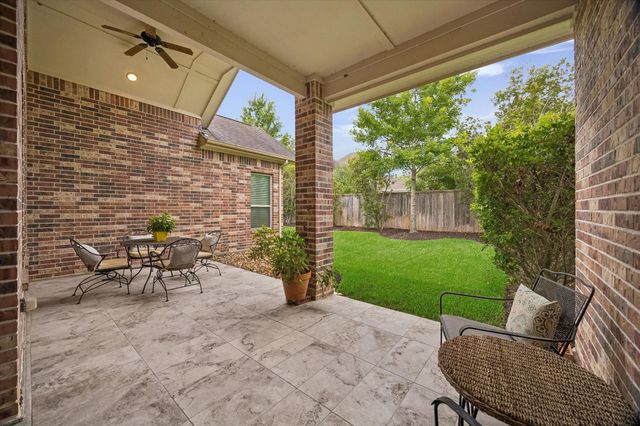 19 Peace Tree Way, Tomball, TX 77375