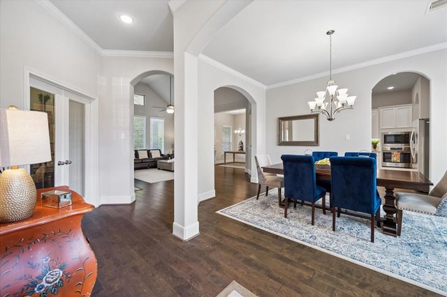 19 Peace Tree Way, Tomball, TX 77375
