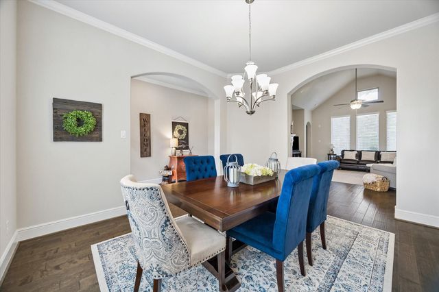 19 Peace Tree Way, Tomball, TX 77375
