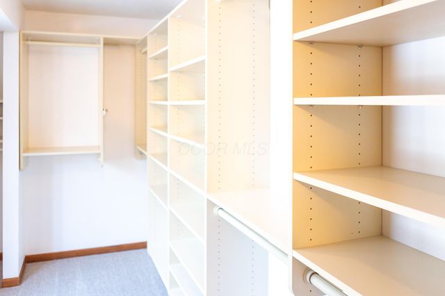 7081 Wendy Trail Lane, Dublin, OH 43017