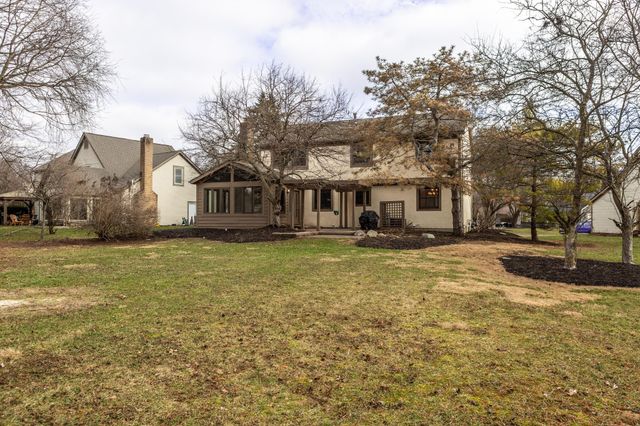 7081 Wendy Trail Lane, Dublin, OH 43017