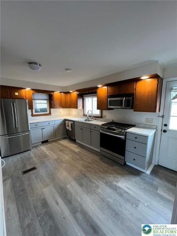 139 Main Street, Hellertown Boro, PA 18055