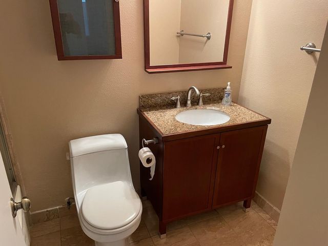 749 E Montebello Avenue Unit 232, Phoenix, AZ 85014