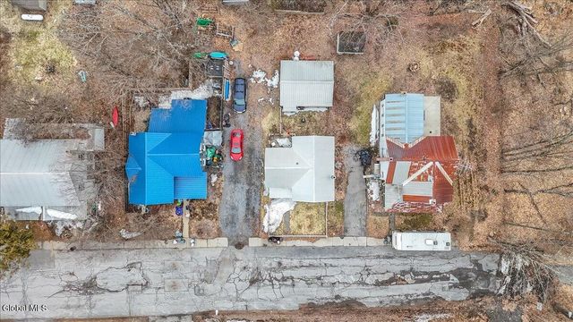 16 Hill Street, Lake Luzerne, NY 12846