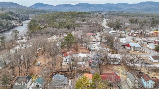 16 Hill Street, Lake Luzerne, NY 12846