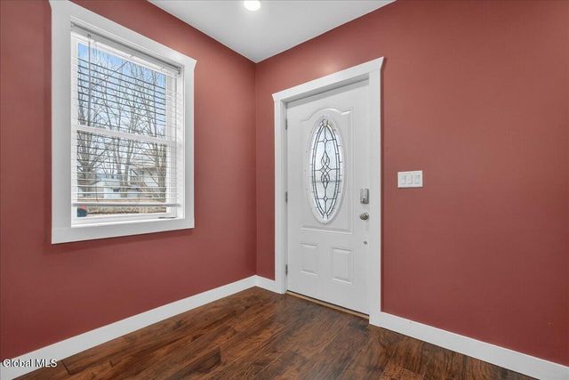 16 Hill Street, Lake Luzerne, NY 12846