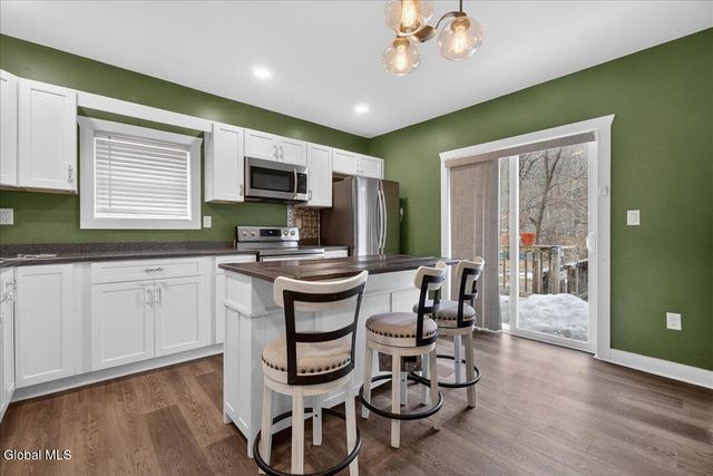 16 Hill Street, Lake Luzerne, NY 12846