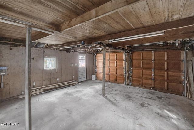 16 Hill Street, Lake Luzerne, NY 12846