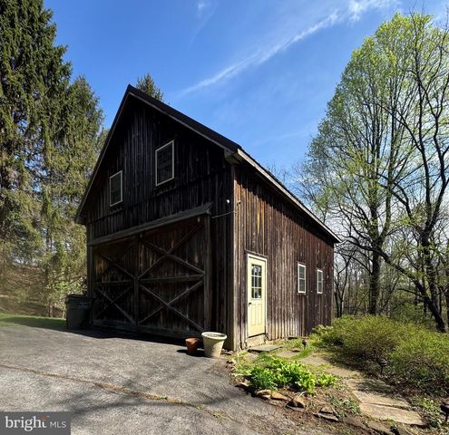 21 PINE DR, Chester Springs, PA 19425